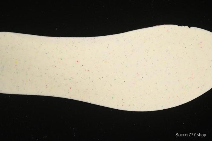 Nike Zoom Fly 6 Lightweight Running Shoes with React Foam and Carbon Fiber Plate - IB6657-108