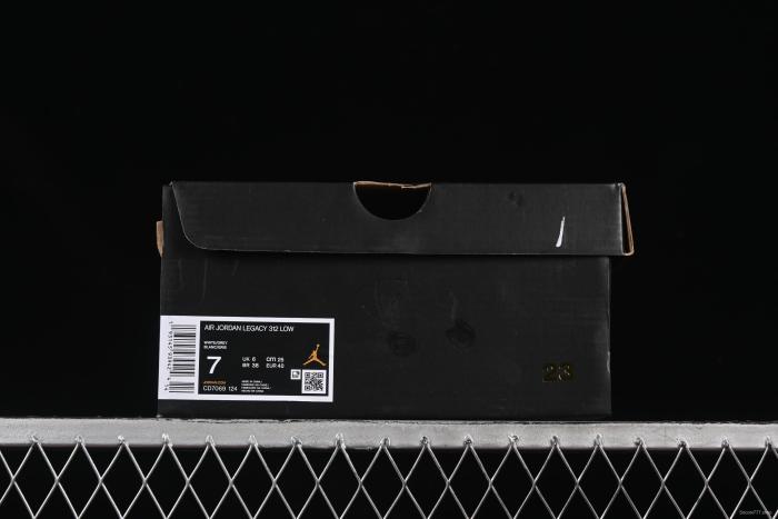 Nike Air Jordan Legacy 312 Low Sneakers with Velcro Strap and Triple Design - CD7069-124