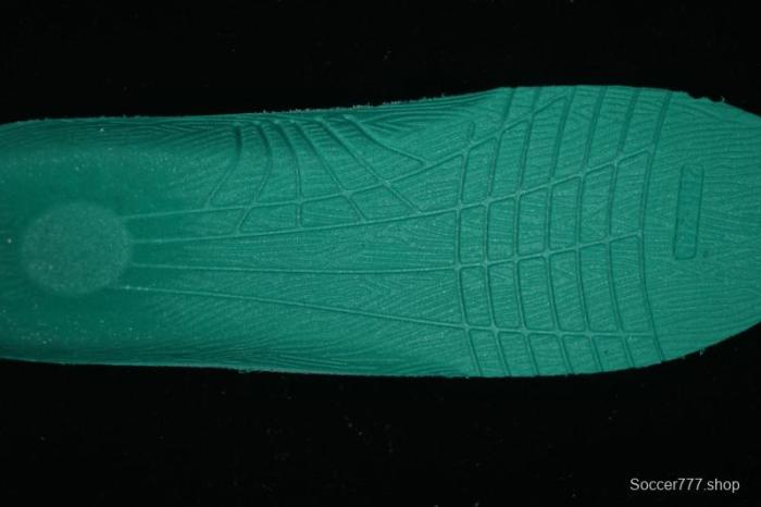 New York Yankees Chunky Liner Embo Monogram Elevated Platform Casual Running Shoes - 3ASXV015N50BGS