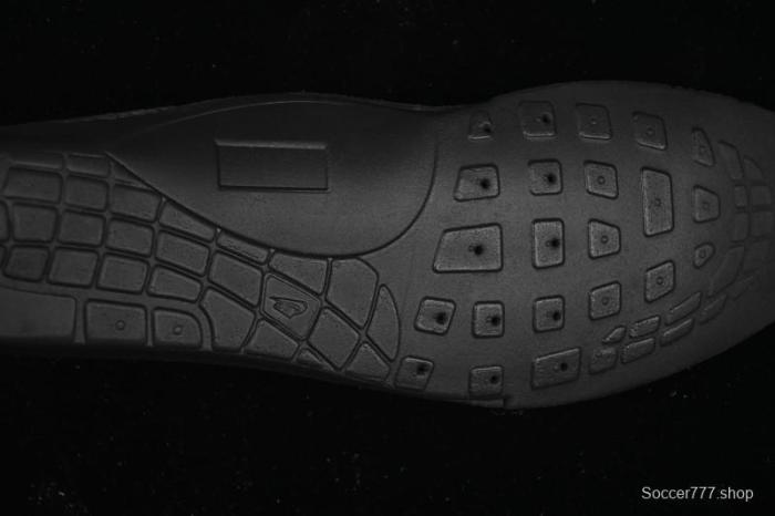 Nike Air Max 90 Retro Running Shoes with Air Cushion - CZ5594-001