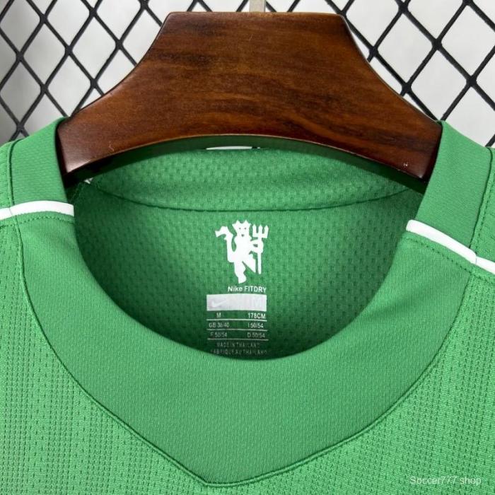 2007/08 Manchester United Green Goalkeeper Long Sleeves Retro Jersey