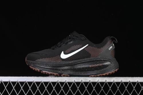 Nike Air Zoom Vomero 18 Cushioned Running Shoes - IH4454-001