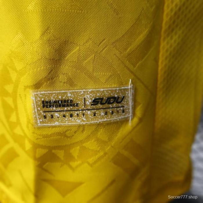 Player Version 25/26 Wolverhampton Wanderers Home Jersey