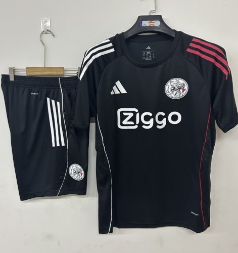 25/26 Ajax Pre-Match Jersey Black+ Shorts