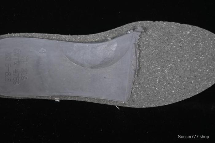 Converse Chuck 1970s High-Top Leather Casual Sneakers - A12443C