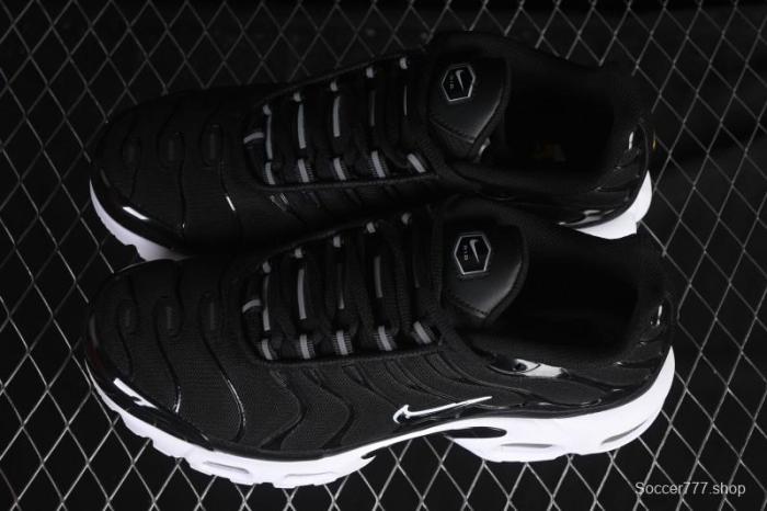 Nike Air Max Plus Retro Running Shoes with Air Cushion Technology - DM2362-001