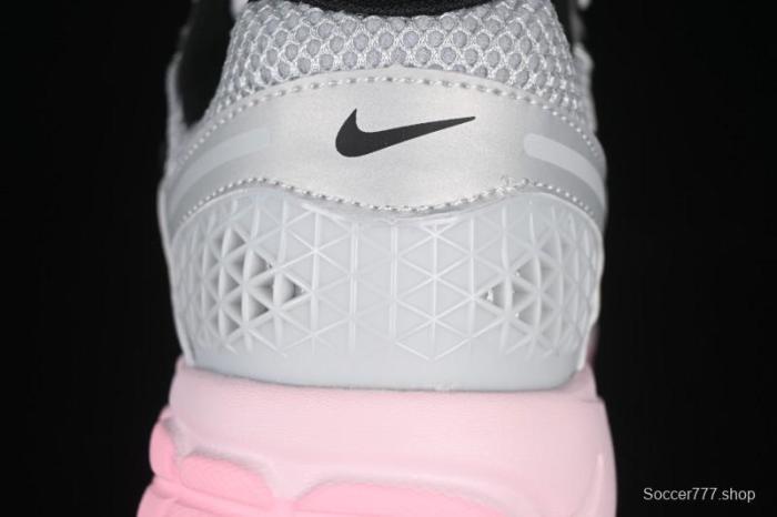 Nike Zoom Vomero 5 Retro Casual Running Shoes with Lightweight Cushioning - HF1877-001