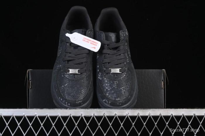 Nike Air Force 1'07 Low Casual Sneakers with Full-Length Air Cushion - IB0018-004