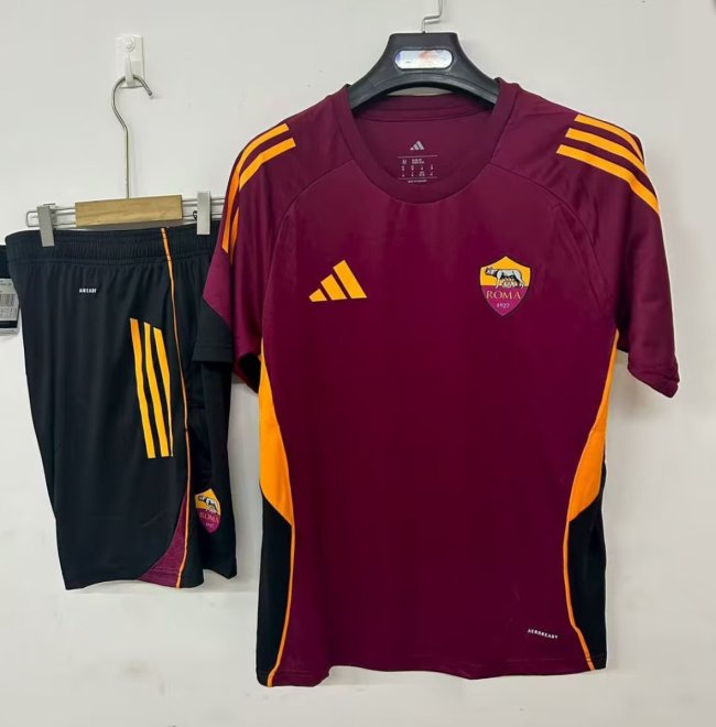 25/26 Roma Pre-Match Jersey Red+ Shorts
