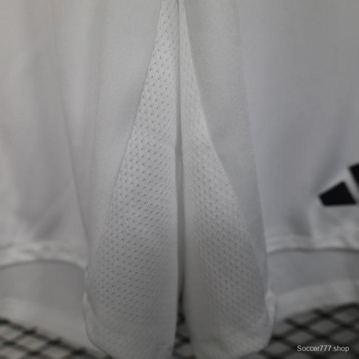 Player Version 25/26 Manchester United Home Shorts