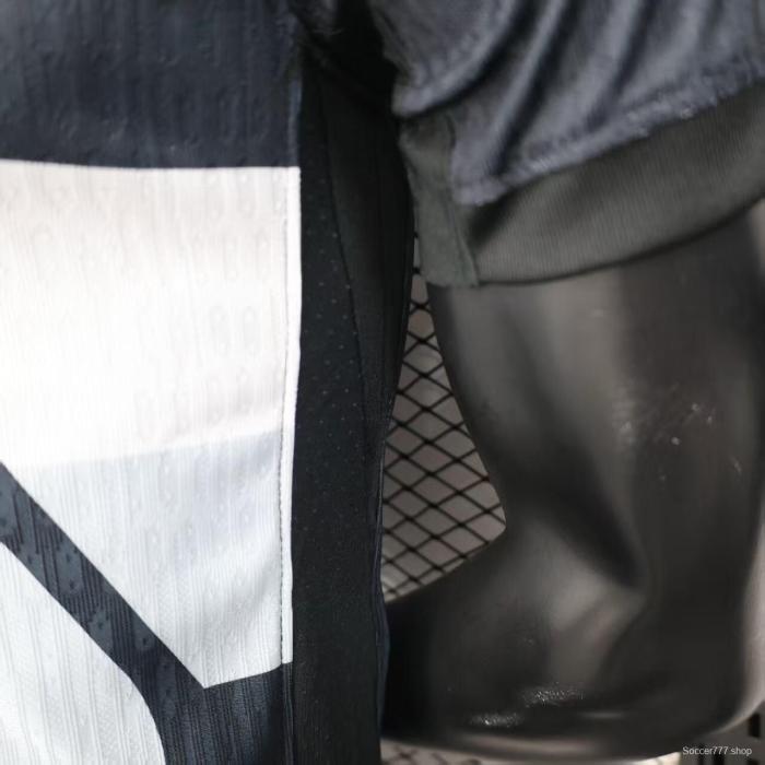 Player Version 25/26 Pumas UNAM Black Jersey