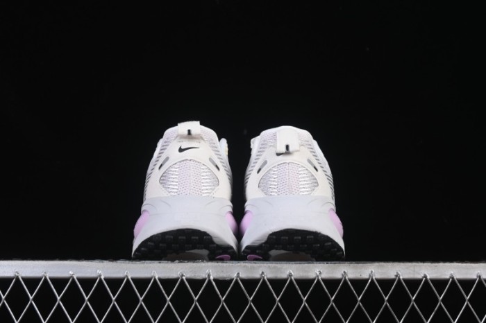 Nike Air Zoom Vomero 18 Cushioned Running Shoes - IM2503-133