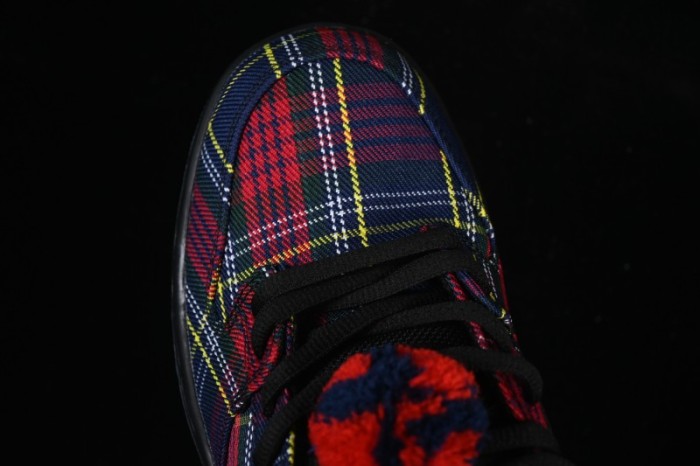 Nike SB Dunk Low Nardwuar Collaboration Scottish Plaid Low-Top Casual Skate Shoes - II1493-600