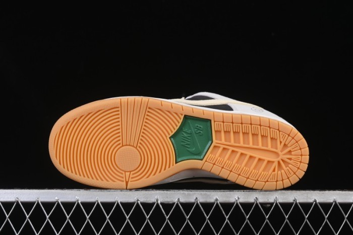 Nike SB Dunk Low Casual Skate Shoes - HF3704-001