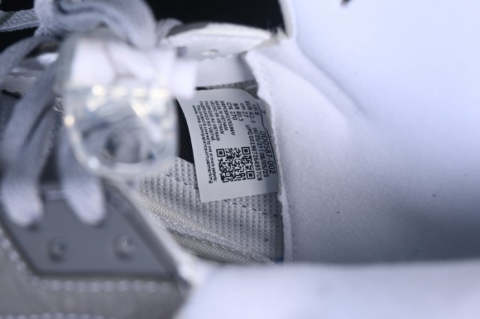 Nike Air Jordan 5 Retro Basketball Shoes with Wolf Grey Design - DD0587-002