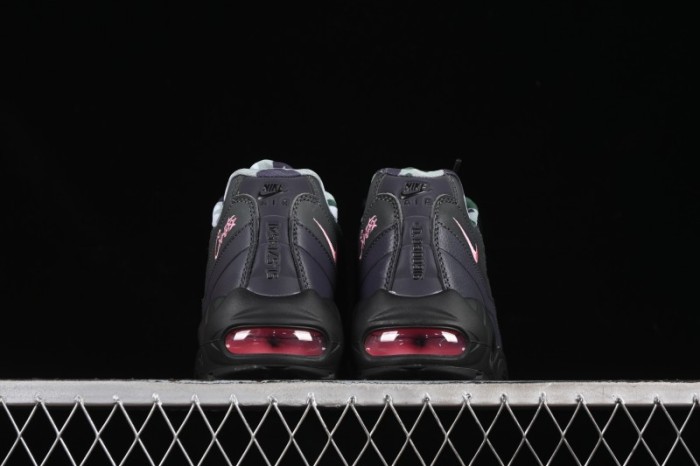 Nike Air Max 95 Retro Cushioned Running Shoes with Air-Sole Unit - FB2709-001