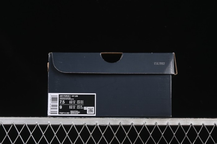 Nike Air Force 1'07 Low Casual Sneakers with Full-Length Air Cushion - FQ8714-203