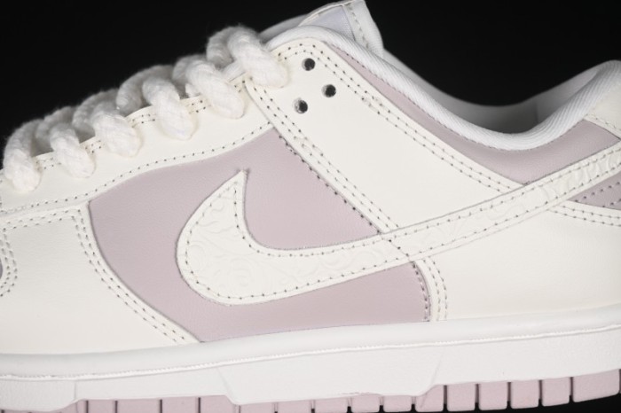 Nike SB Dunk Low White Light Purple Embossed Low-Top Casual Skate Shoes IH0639-011