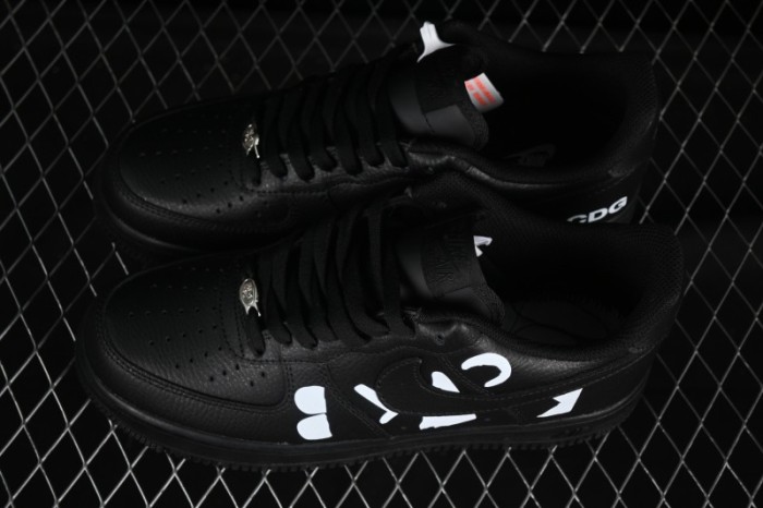 Nike Comme Des Garcons Air Force 1 Low Casual Sneakers with Full-Length Air Cushion - IB9949-001