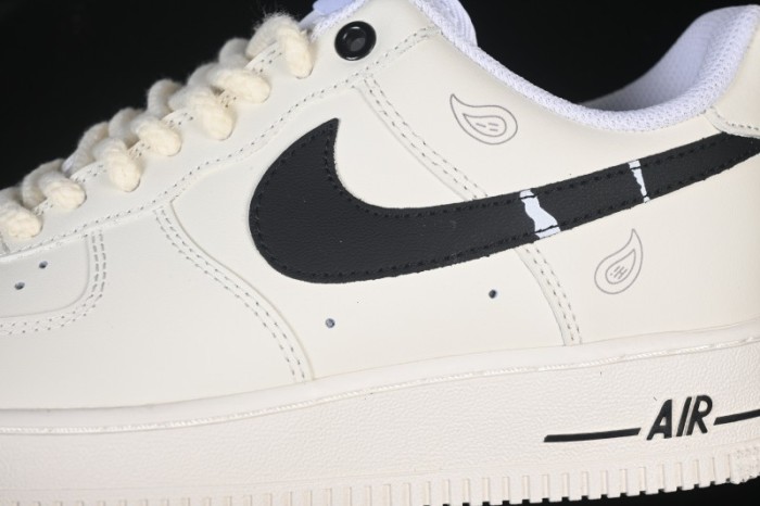 Nike Air Force 1 '07 Low Casual Sneakers in White Black - ZH0318-128