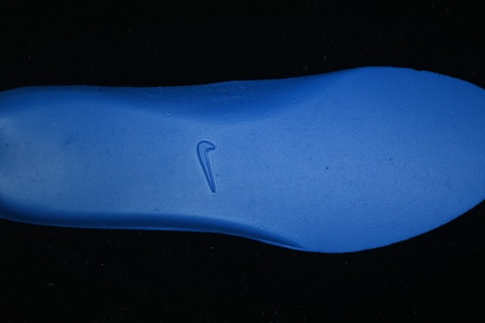 Nike Air Zoom Vomero 18 Cushioned Running Shoes - HM6804-602