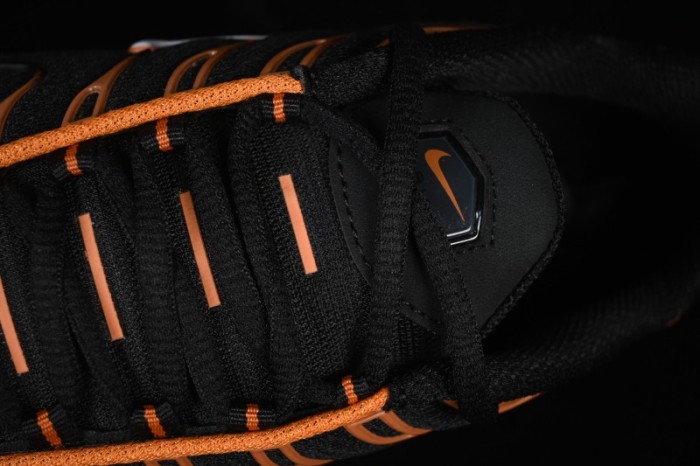 Nike Air Max Plus Retro Running Shoes with Air Cushion - FN6949-400