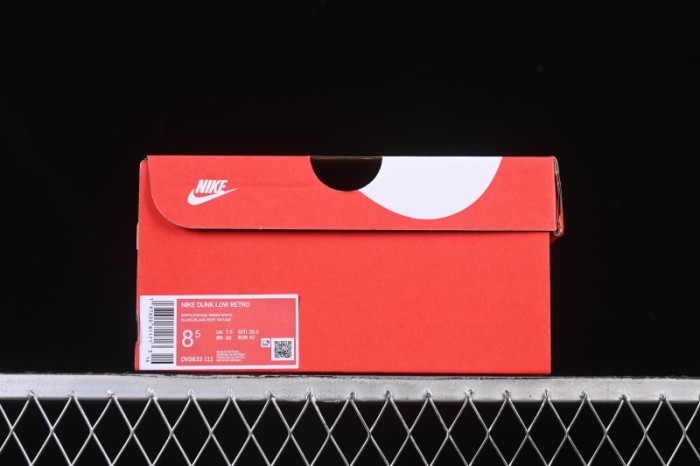 Nike SB Dunk Low Anniversary Custom Low-Top Casual Skate Shoes - DV0833-111