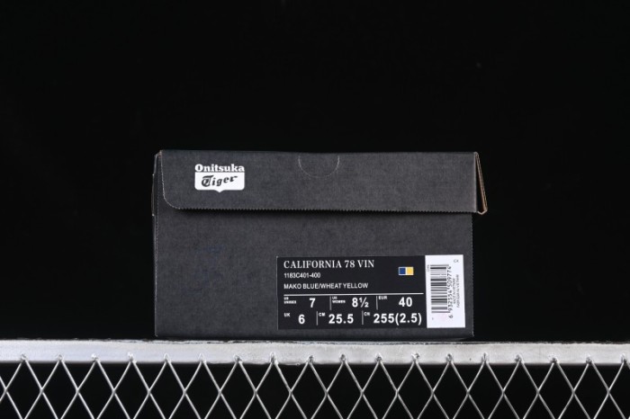 Onitsuka Tiger EDR 78 Low-Top Running Shoes with Comfort, Versatility, Slip-Resistance, and Durability - 1183C401-400