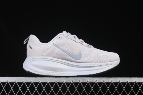 Nike Air Zoom Vomero 18 Cushioned Running Shoes - HM6803-009