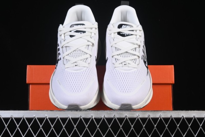 Nike Air Zoom Vomero 18 Cushioned Running Shoes - IB5726-100