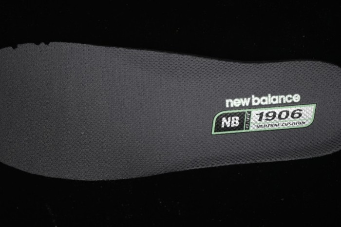 New Balance 1906 Series Retro Dad Style Casual Running Shoes - U1906NB