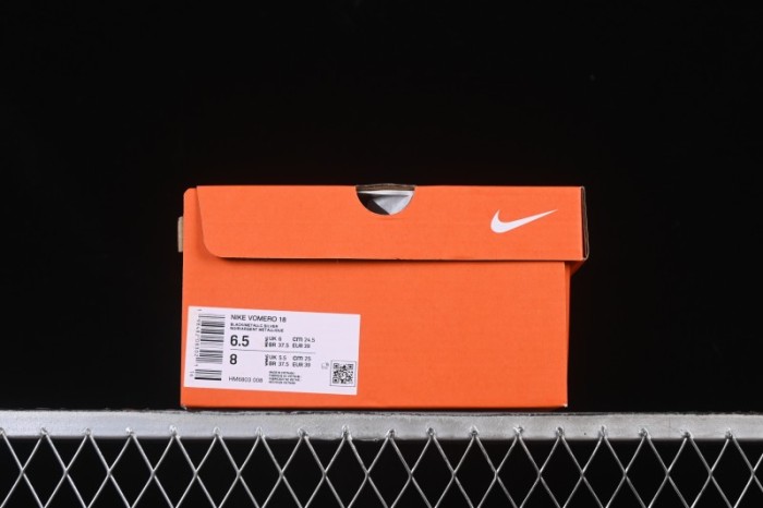 Nike Air Zoom Vomero 18 Cushioned Running Shoes - HM6803-008