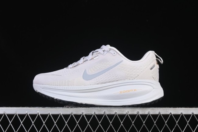 Nike Air Zoom Vomero 18 Cushioned Running Shoes - HM6803-009