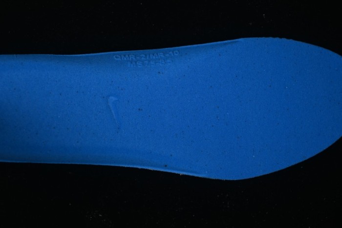 Nike Air Zoom Vomero 18 Cushioned Running Shoes - IB5726-100