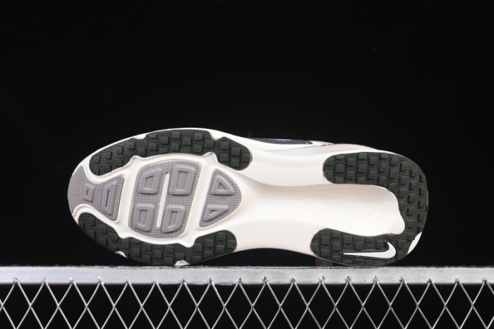 Nike Air Zoom Vomero 18 Cushioned Running Shoes - IB5726-100