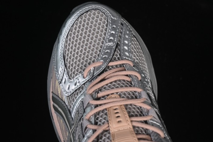 Asics Gel-Nimbus 10.1 Retro Breathable Cushioned Men's Running Shoes - 1203A543-250