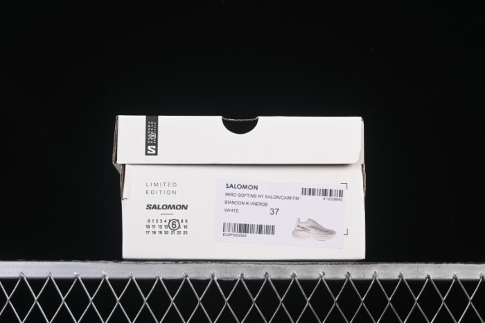 Maison Margiela MM6 x Salomon Spectur Low-Top Lace-Up Casual Lifestyle Shoes in White - AJE5