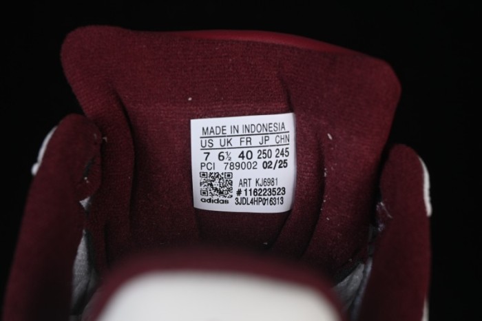 Adidas Superstar II Casual Sneakers with Shell Toe Design - KJ6981