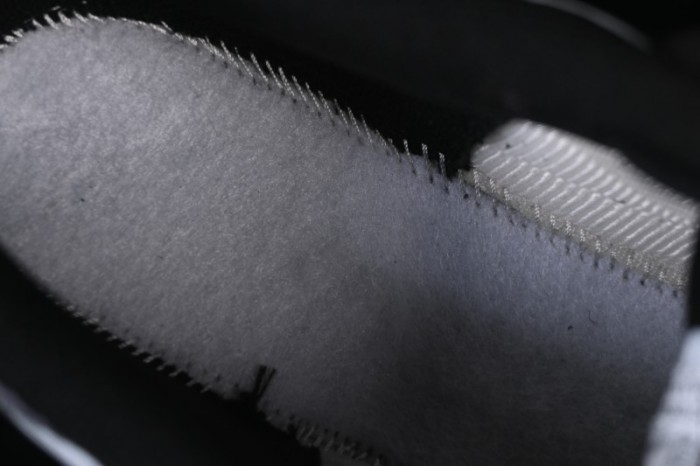 Nike Air Max Plus Retro Running Shoes with Air Cushion Technology - DM0032-003