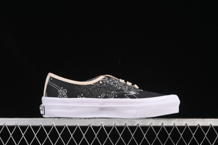 Vans Authentic 44 Slip-On Skate Shoes - VN000D5KESB