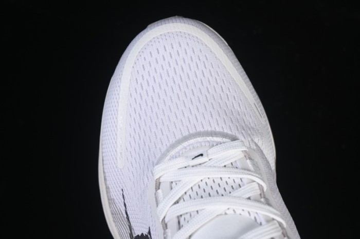 Nike Air Zoom Vomero 18 Cushioned Running Shoes - IB5726-100