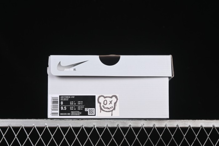Nike Air Force 1'07 Low Smiling Bear Casual Sneakers - DB3301-881