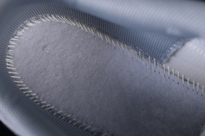 Nike Air Max Plus Retro Running Shoes with Air Cushion Technology - 852630-021