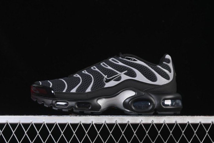 Nike Air Max Plus Retro Running Shoes with Air Cushion - HQ3029-001