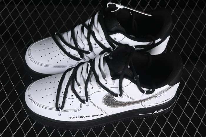 Nike Air Force 1'07 Low Casual Sneakers with Full-Length Air Cushion - ZH0316-066