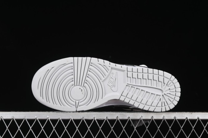 Nike Dunk Low CNY Year of the Dragon Limited Edition SB Lace-Up Casual Sneakers with Silver-White Design - DV0831-101