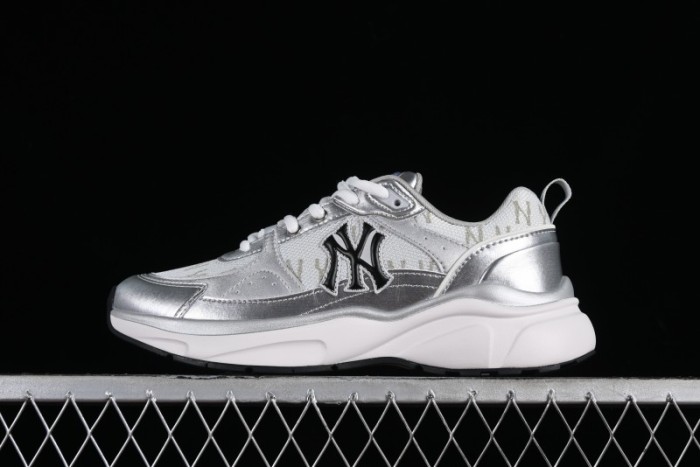 New York Yankees MLB Fast Ball Classic Monogram Retro Casual Running Shoes - 3ARNFSB4N50SIS