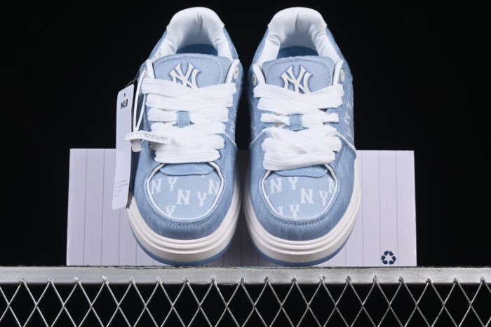 New York Yankees Chunky Liner Mid Denim Monogram Platform Sandals - 3ASXD065N50BLS