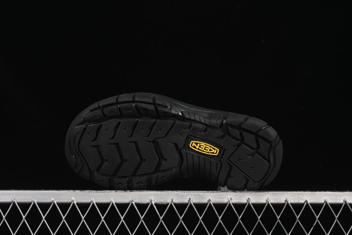 Keen Newport Summer Trendy Woven Elastic Strap Water Sandals for Hiking and Outdoor Activities - 1022258