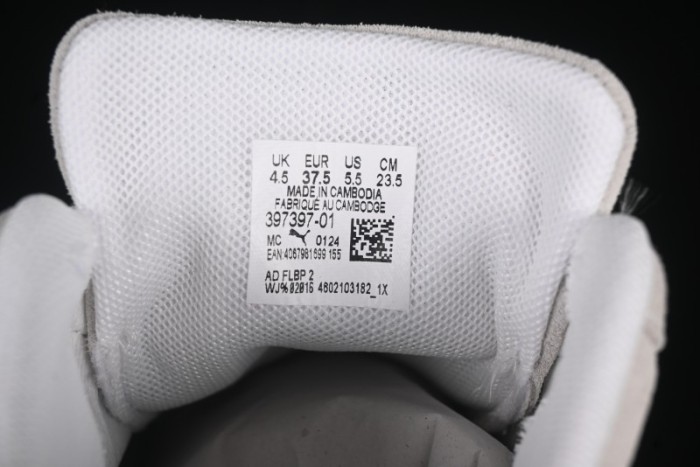 Puma Speedcat Lifestyle Low-Top Sneakers for Racing Enthusiasts - 397397-01